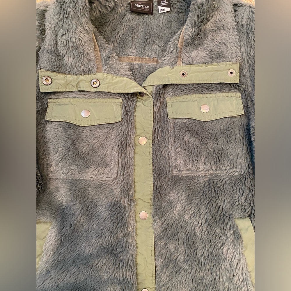 Marmot shirt jacket, size medium - Picture 5 of 7
